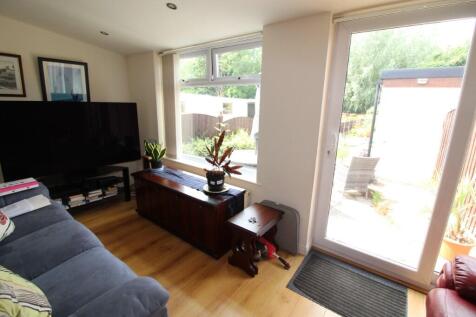 Rear Lounge