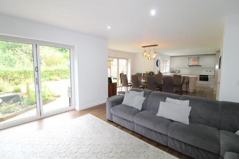 Kitchen Living Area