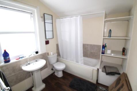 bathroom flat 