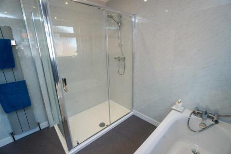 SHOWER (1 of 1).jpg