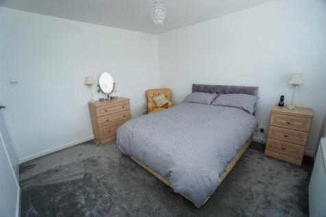 BED 2 (1 of 1).jpg