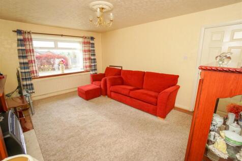 LOUNGE 1 (1 of 1).jpg