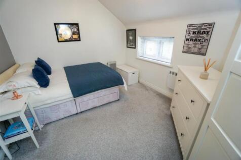 BED 2A (1 of 1).jpg