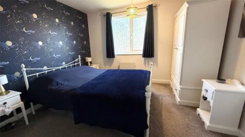 Bedroom 2 (1)