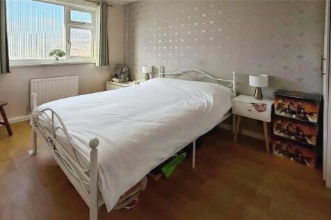 Bedroom 1 (1)