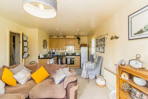 Lounge Kitchen