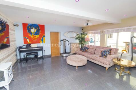 Living room 2