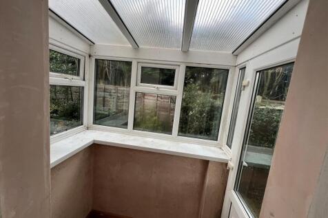 Side porch