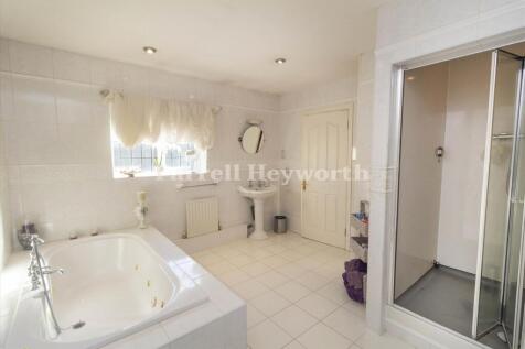 En suite view 2