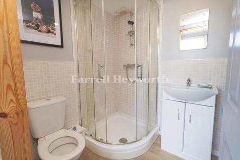 Annex shower room