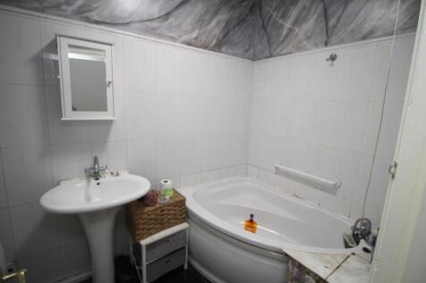 Bathroom 65 station 