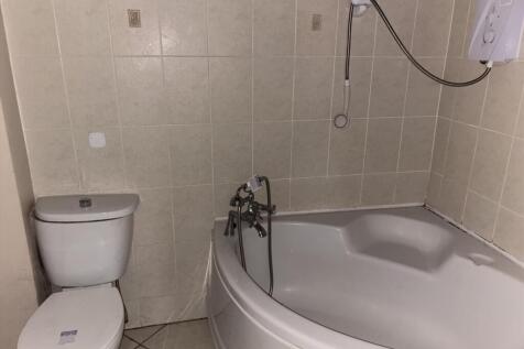 Bathroom 67 Station