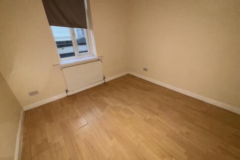 Bedroom 2 69 station