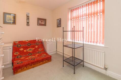 Bedroom 4 image 2