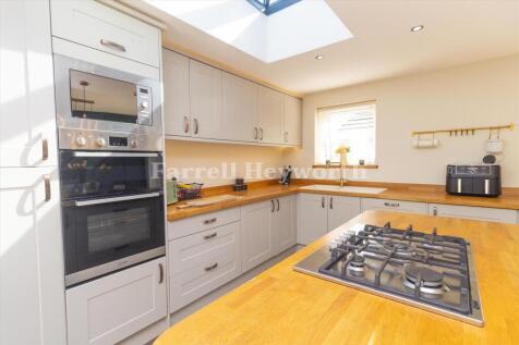 Kitchen Diner 2