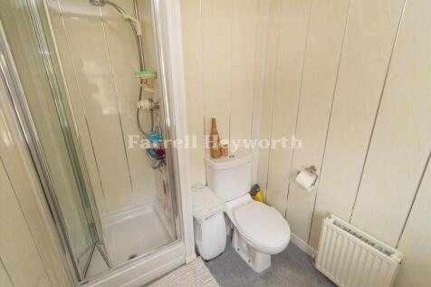 En Suite Shower