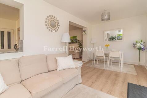 Dining Room image 3