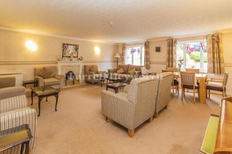 Communal Lounge Area