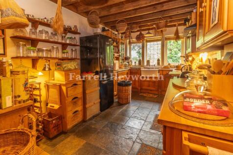 Kitchen image 2