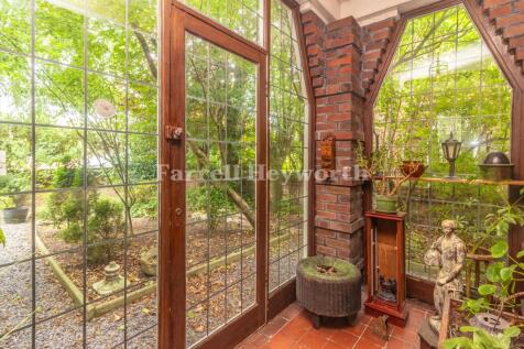 Entrance Porch