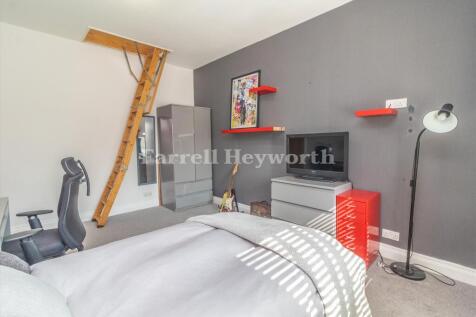 Bedroom 3 image 2
