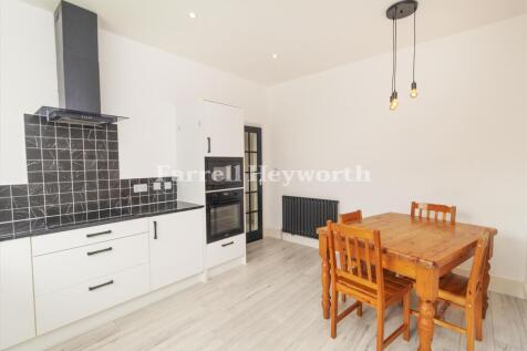 Kitchen Dining 3