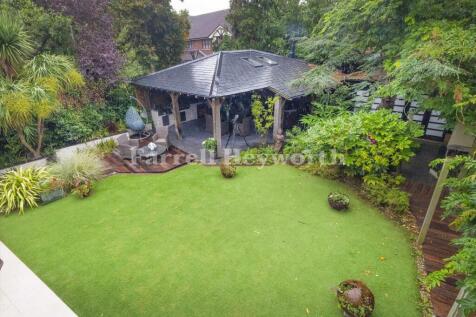 Rear garden view 3