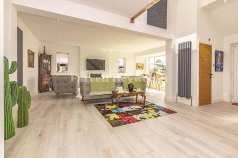 Lounge h