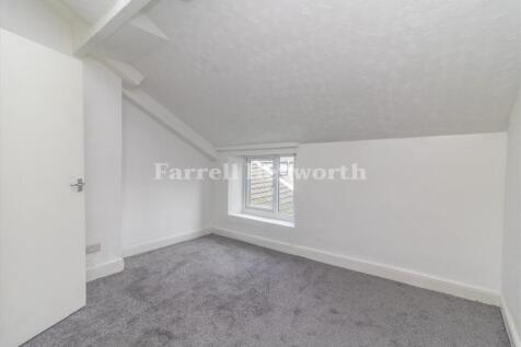 Second Floor Rear Be