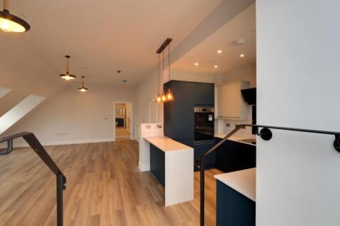 Open Plan Kitchen/Living Space