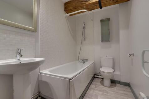 Bathroomn