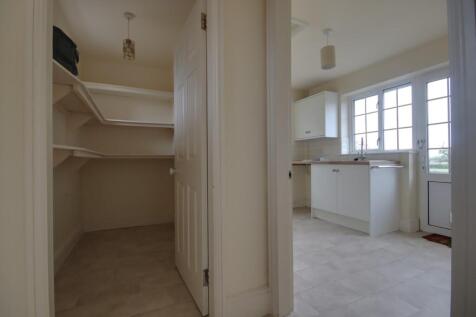 Pantry/Utility Room