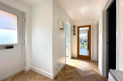 entrance hall.jpg