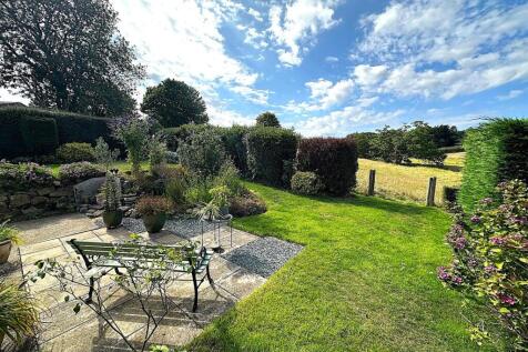 Gdn and view.jpg