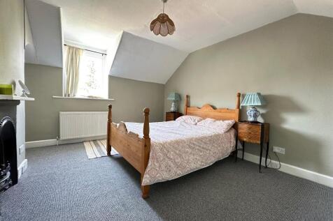bed 3.jpg