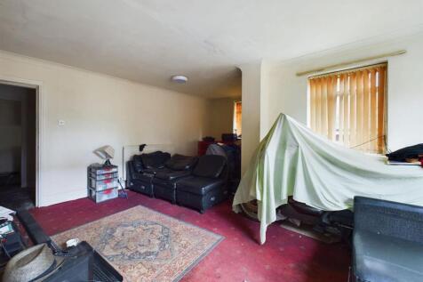 CAM01926G0-PR0028-STILL009.jpg