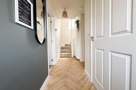 entrance hall 2.jpg