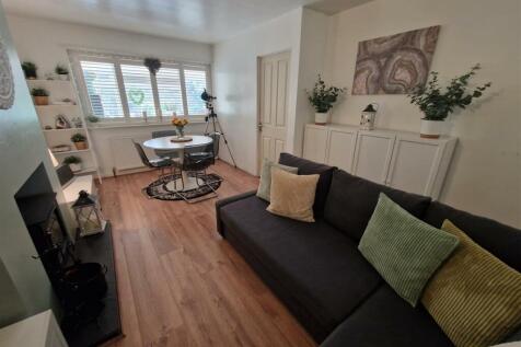 Living Room: