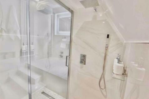 Bath &amp; Shower Room / WC: