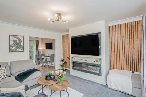 Living Room: