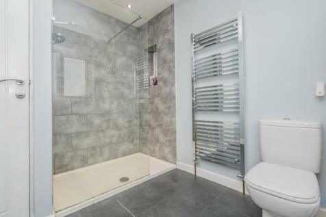 Shower Room / WC: