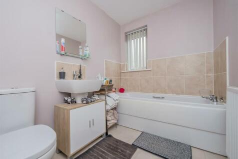 Bathroom / WC: