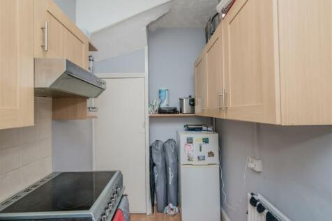 Fitted Kitchen: