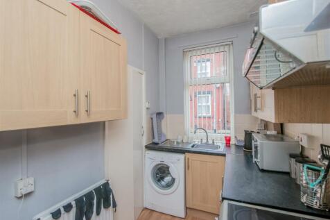 Fitted Kitchen: