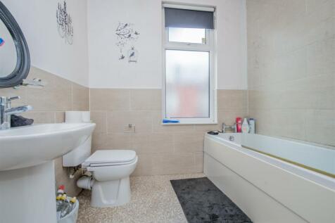 Bathroom / WC: