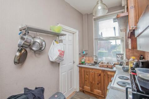 Fitted Kitchen: