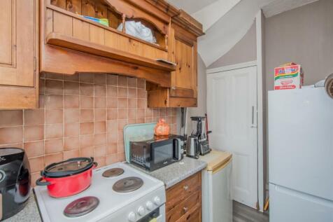 Fitted Kitchen: