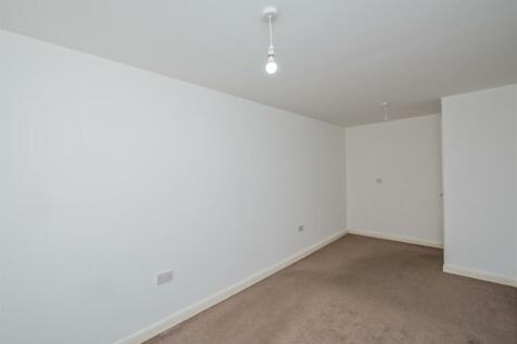 Double Bedroom: