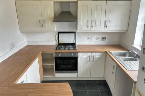Fitted Dining Kitchen: