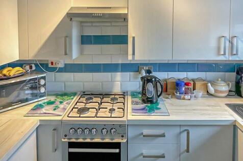 Fitted Kitchen:
